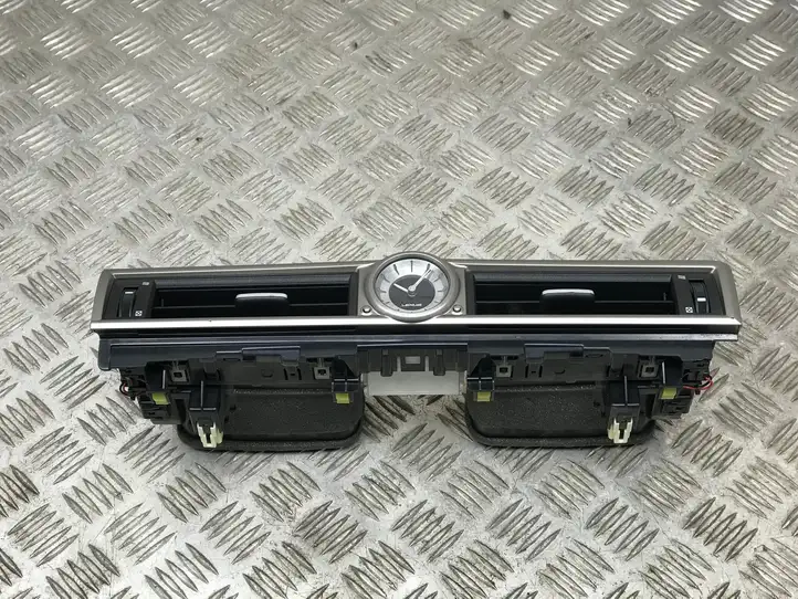 Lexus GS250 300 350 300h 450h (2011 - 2015) 3556420480 Центральный воздушный дефлектор — фото 1