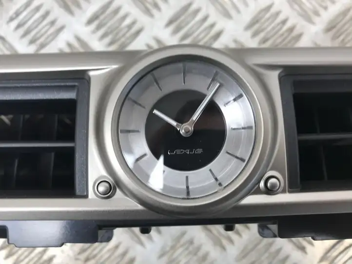 Lexus GS250 300 350 300h 450h (2011 - 2015) 3556420480 Центральный воздушный дефлектор — фото 2