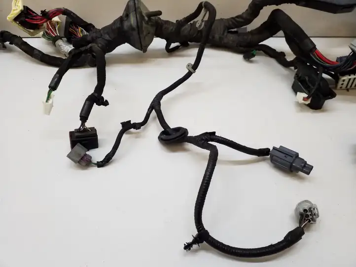 Jeep Cherokee (2013 - 2017) 68234080AC Прочая электропроводка — фото 3