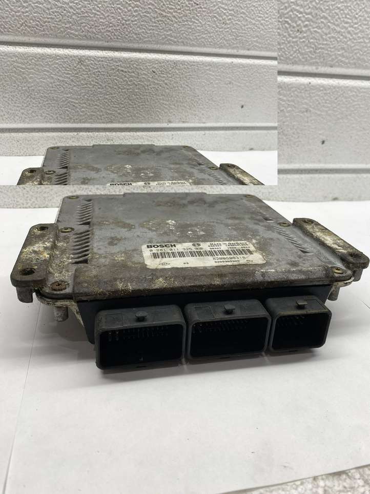 Renault Laguna (2001 - 2005)  0281011325 Блок управления двигателя
