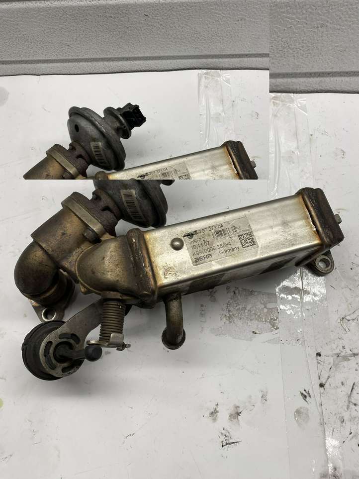 BMW 3 E90 E91 (2005 - 2012)  779737104 Охладитель EGR