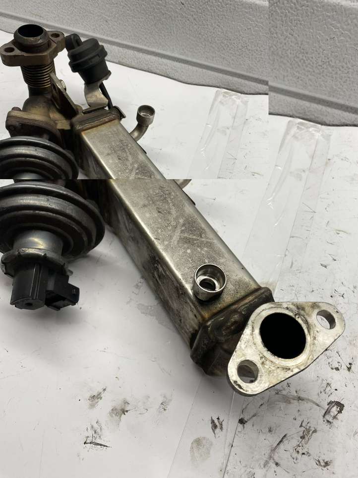 BMW 3 E90 E91 (2005 - 2012)  779737104 Охладитель EGR