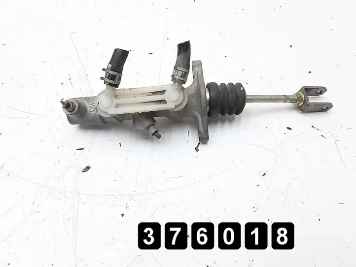 Toyota Prius (XW20) (2003 - 2009) 1500petrol Главный тормозной цилиндр — фото 2