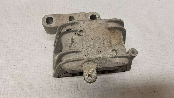 Volkswagen PASSAT B6 (2005 - 2010)  1K0199262 Подушка двигателя