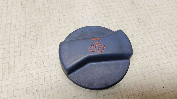 Volkswagen Polo (2001 - 2005)  1J0121321B Крышка расширительного бачка охлаждающей жидкости