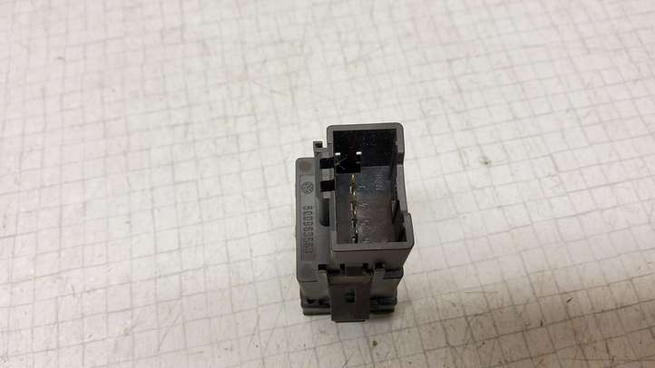 Volkswagen Polo (2001 - 2005)  6Q0963563 Включатель обогрева