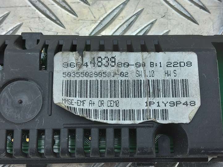 Peugeot 207 (2006 - 2009)  9664483980 Экран/ дисплей / маленький экран