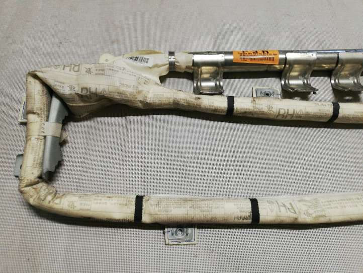 Toyota Corolla Verso AR10 (2004 - 2009)  621700F010 Звукоизоляция крыши
