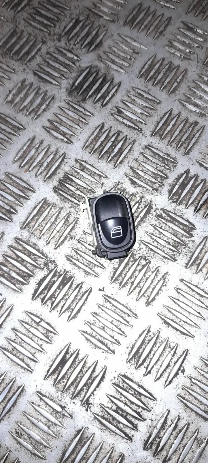 Mercedes-Benz C W203 (2000 - 2007) A2038200210 Блок кнопок стеклоподъемников — фото 1