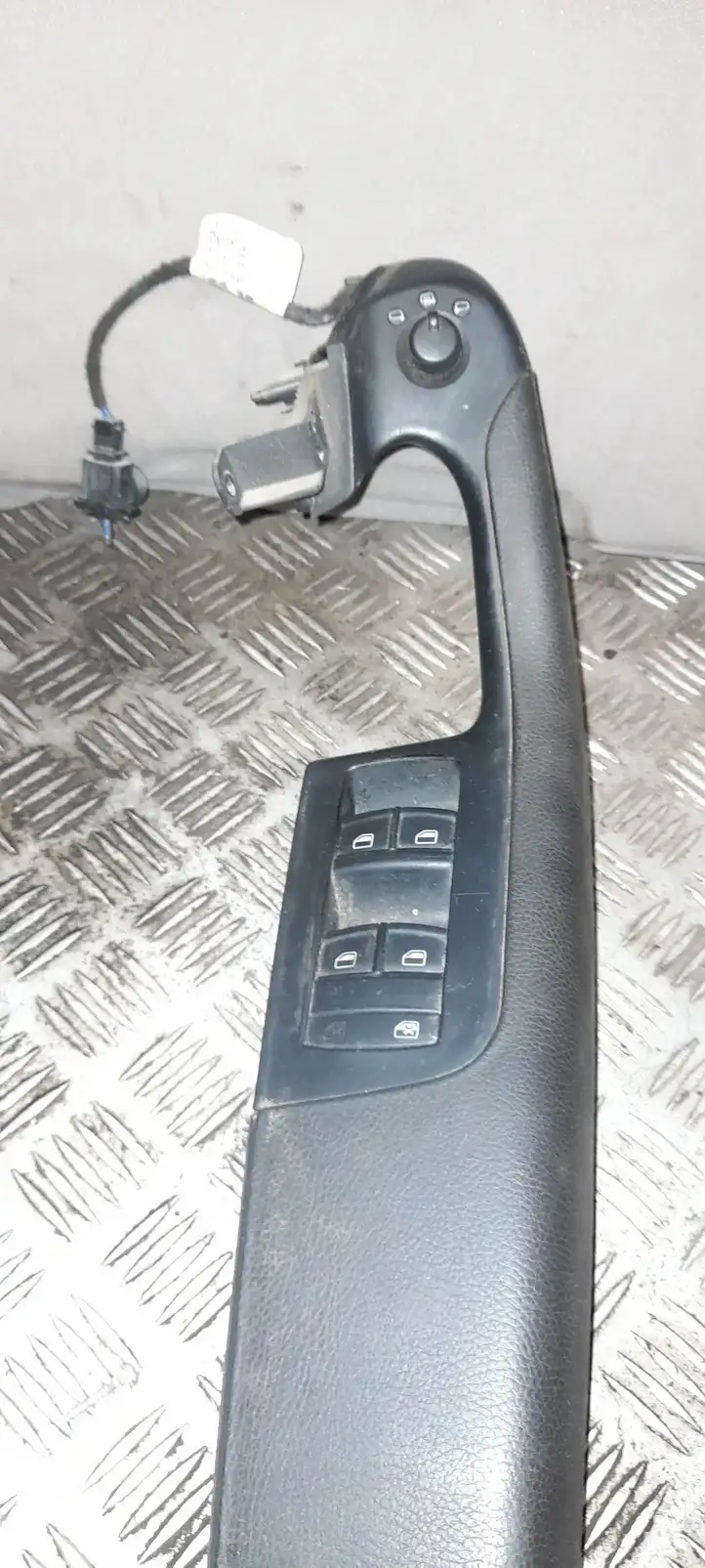 Audi A6 S6 C6 4F (2004 - 2008) 4F1867105A Кнопка стеклоподъемников — фото 1