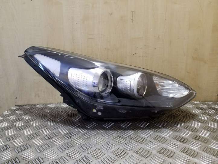 Kia Sportage (2016 - 2018)  92102F1040 Передняя фара