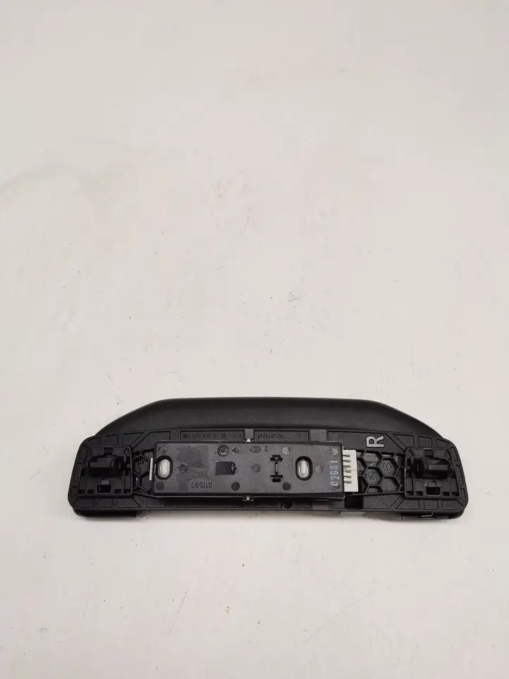 Mercedes-Benz C AMG W205 (2014 - ) A0998150100 Потолочная ручка задняя — фото 3