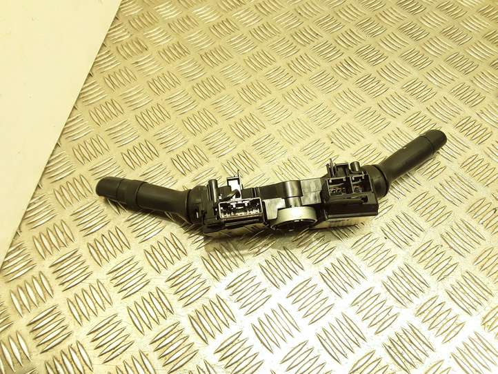Toyota Aygo (2008 - 2012)  17F001 Комплект ручек