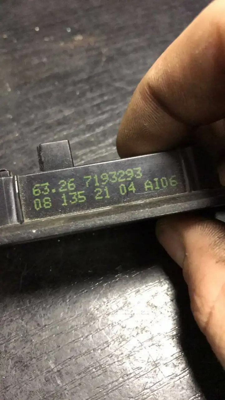 BMW 3 F30 F35 F31 (2012 - 2018) 7193293 Подсветка номера — фото 3