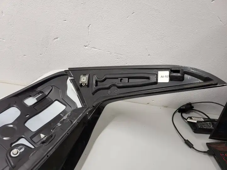 BMW X5 G05 (2018 - ) 51627451982 Спойлер заднего стекла — фото 5