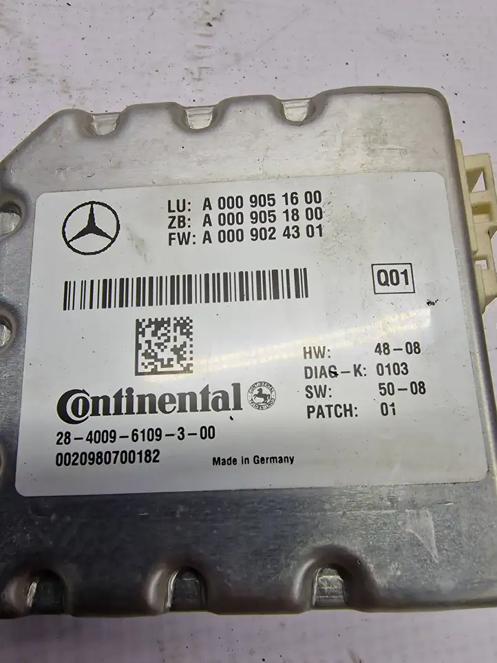 Mercedes-Benz E W212 (2009 - 2016) A0009051600 Камера в лобовом стекле — фото 2