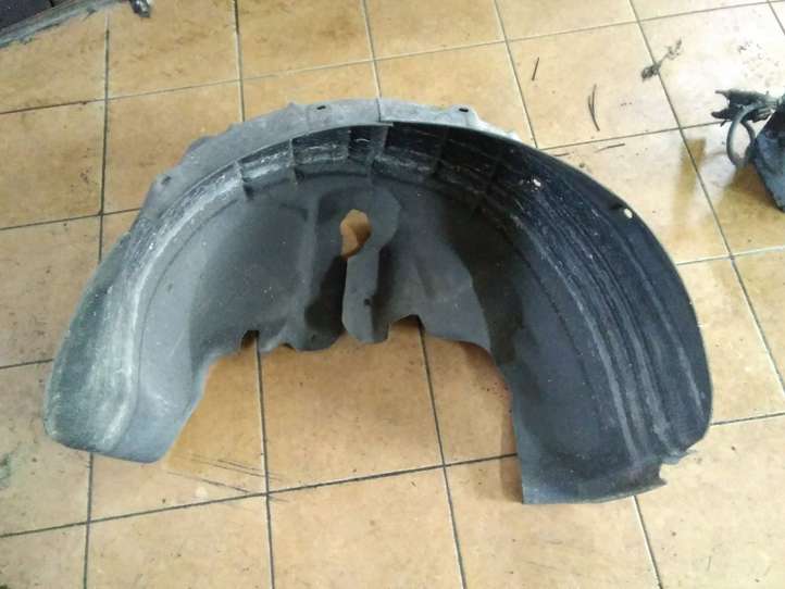 Audi A5 (2007 - 2011)  8T0810172B Задний подкрылок