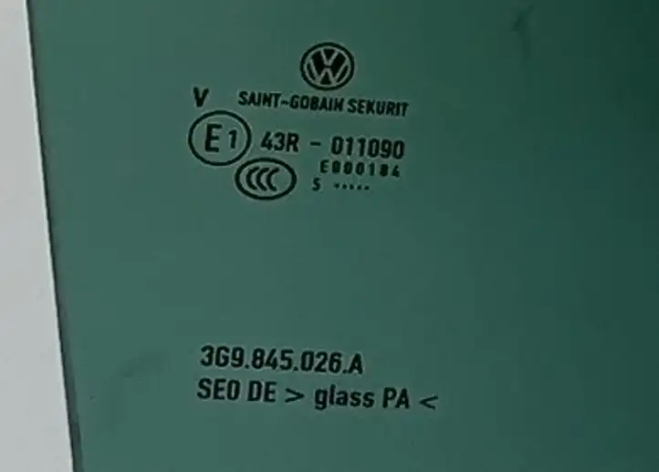 Volkswagen PASSAT B8 (2015 - ) 3G9845026A Стекло задней двери — фото 3