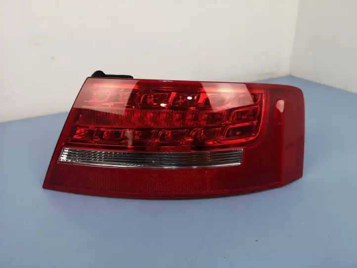 Audi A5 8T 8F (2011 - 2016) 8T0945096D Задний фонарь в кузове — фото 1