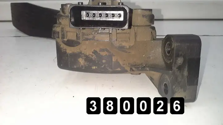 Opel Vectra C (2002 - 2005) 1900cdti9186725 Педаль акселератора — фото 3