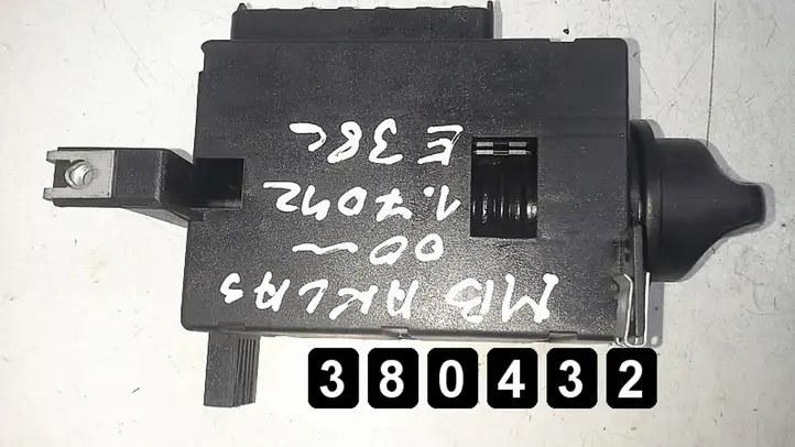 Mercedes-Benz A W168 (1997 - 2004) 1685450104501733 Другие включатели / ручки/ переключатели — фото 4