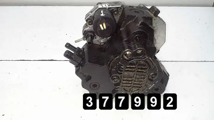 Volvo V70 (2000 - 2004) 2400d04450100438689590 Топливный насос — фото 1