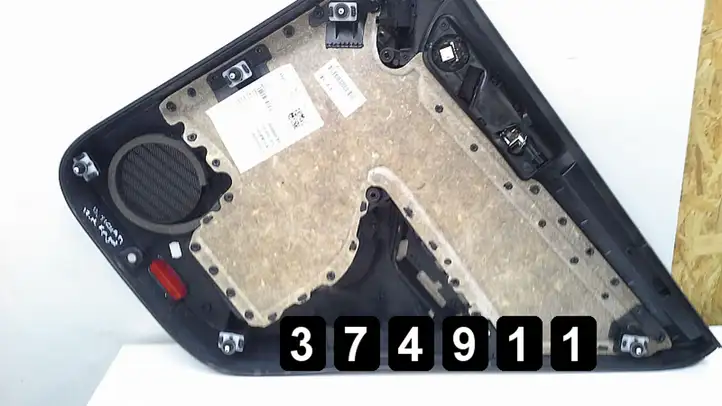 Volkswagen Tiguan (2016 - 2020) # 5n0839113ae 5n0867211 Обшивка передней двери — фото 3