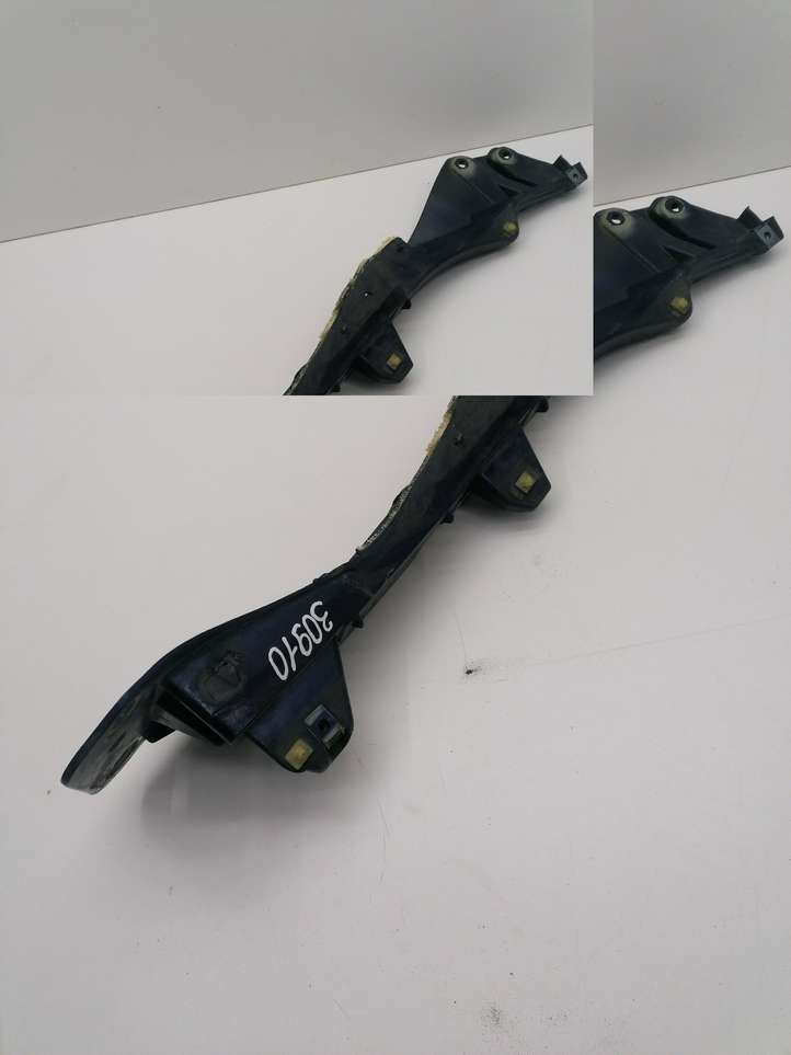 Renault Clio III (2005 - 2012)  8200314930 Держатель крыла
