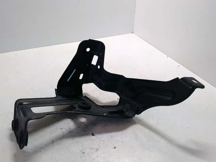 Audi A6 (2004 - 2008)  03G131529B Кронштейн