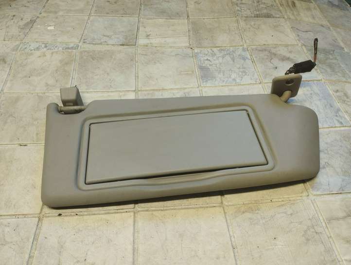 Opel Astra (2004 - 2009)  13113047 Щиток от солнца