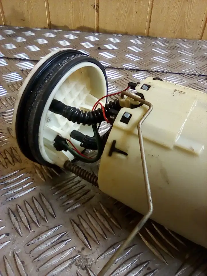 Nissan Almera (2000 - 2006) 0580313043 Топливный насос (в баке) — фото 4
