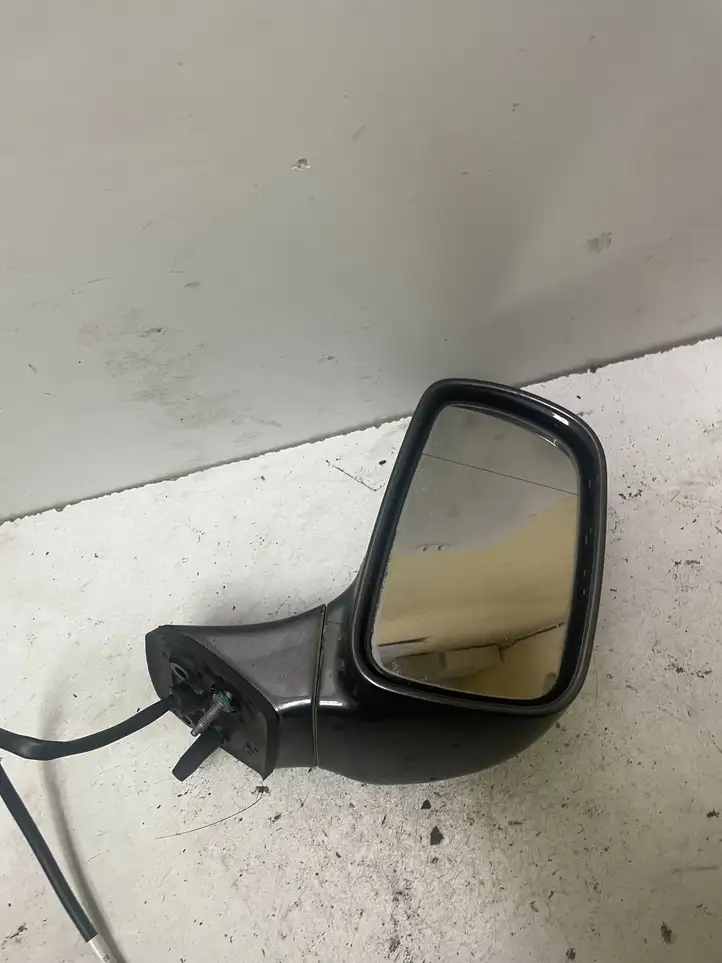 Toyota Corolla Verso AR10 (2004 - 2009) E11015857 Боковое зеркало с электроприводом — фото 1