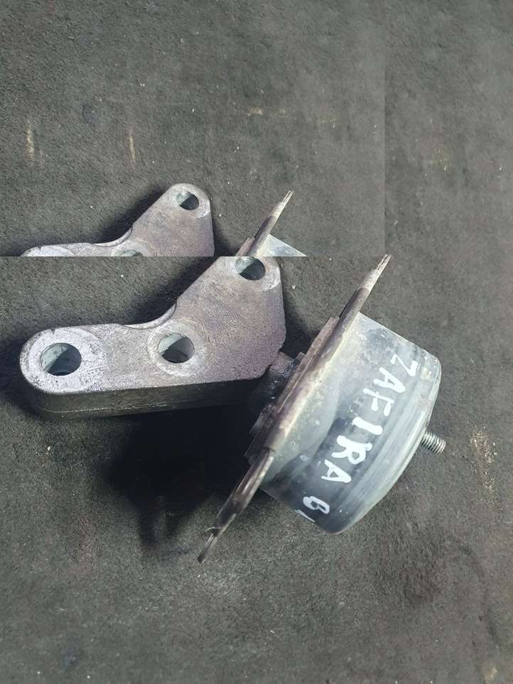 Opel Zafira (2003 - 2006)  13159997 Подушка коробки передач