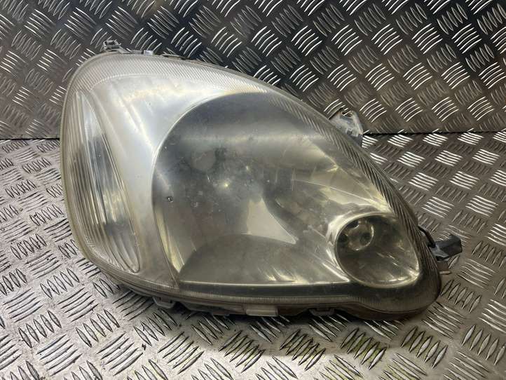 Toyota Yaris (1999 - 2003)   Передняя фара