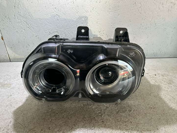 Dodge Challenger (2014 - )  68384438AA Передняя фара