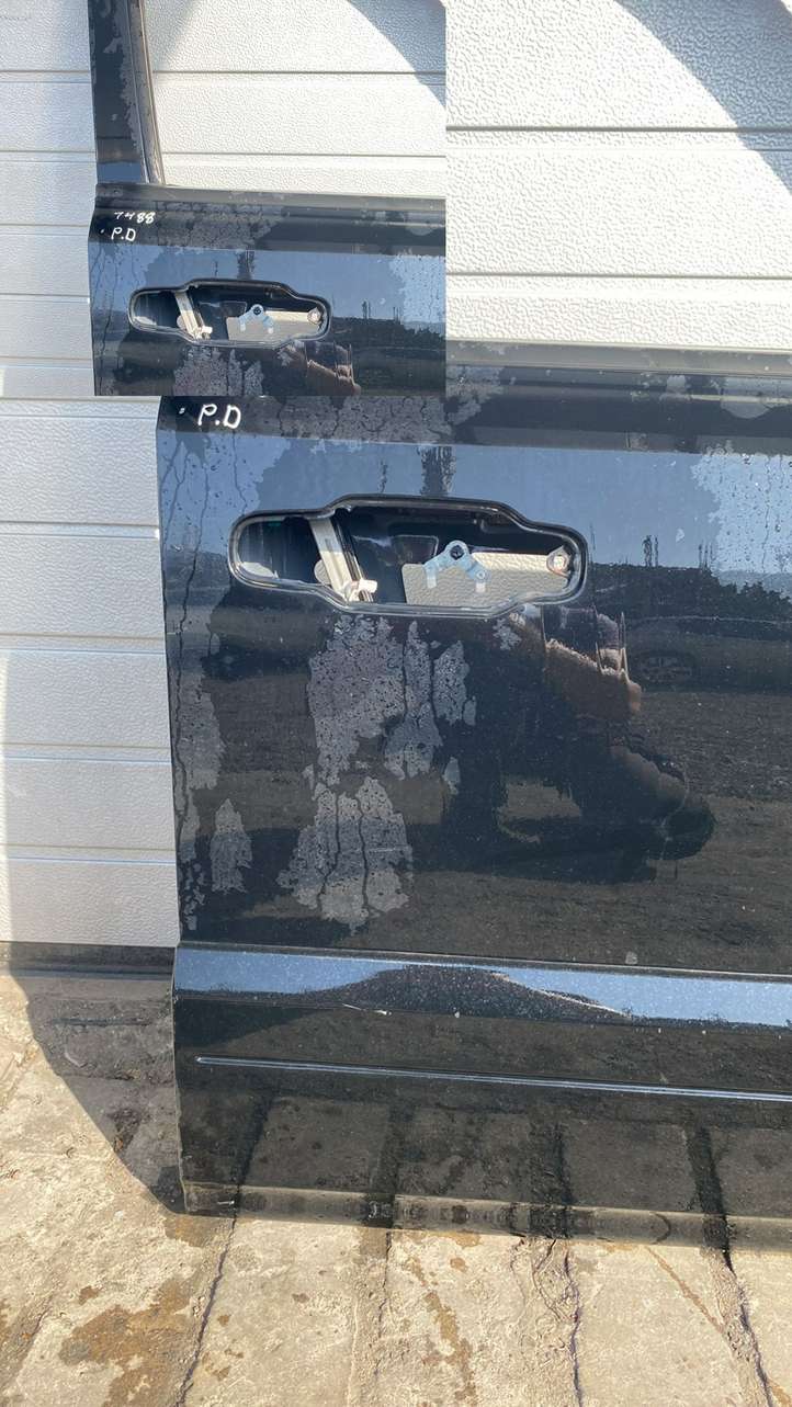 Kia Sorento (2006 - 2009)   Дверь