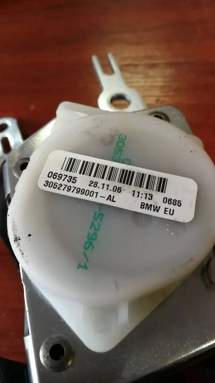 BMW 3 E90 E91 (2005 - 2012) 305279799001 Задний ремень безопасности — фото 2