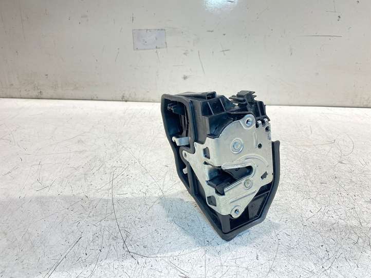 BMW 5 F10 F11 (2009 - 2016)  A053702 Передняя звукоизоляция