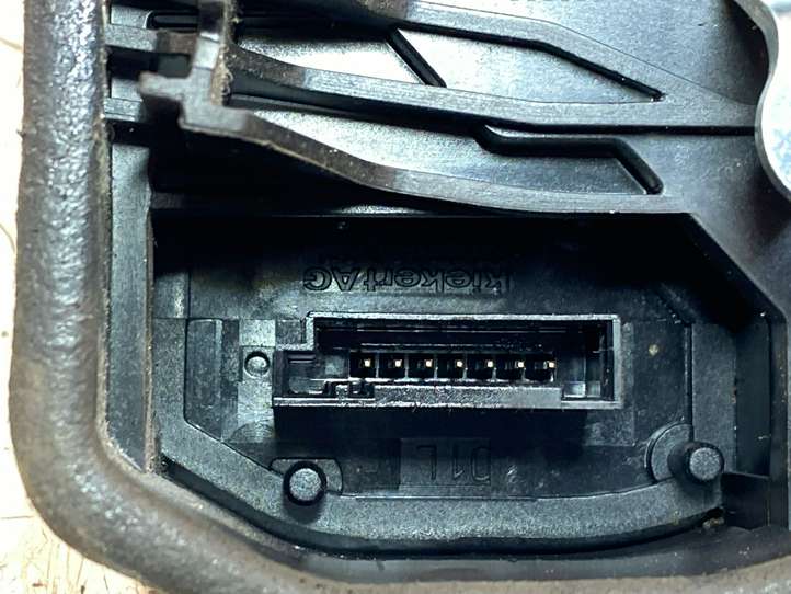 BMW 5 F10 F11 (2009 - 2016)  A053702 Передняя звукоизоляция