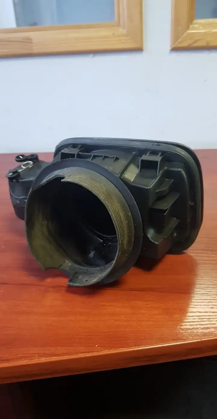BMW 3 E92 E93 (2005 - 2014) 7117982 Крышка топливного бака — фото 2
