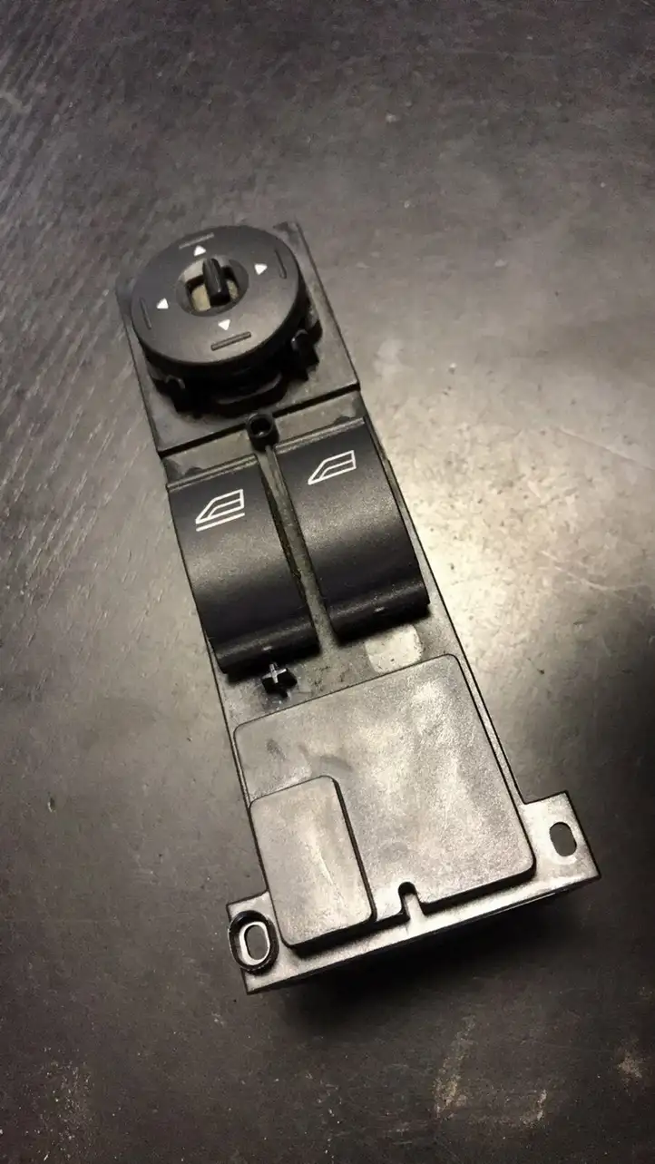 Ford Focus (2008 - 2011) 7M5T14529BA Кнопка стеклоподъемников — фото 1