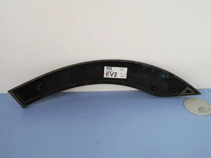 Subaru Outback (2009 - 2014) AJ330V2 Молдинги задней двери — фото 2