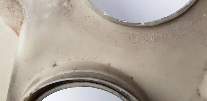 Audi A4 S4 B6 8E 8H (2000 - 2006) 038103925 Крышка двигателя декоративная — фото 2