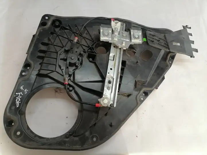 Ford Fiesta (2009 - 2012) 8A61A27000 Механический стеклоподъемник задней двери — фото 3