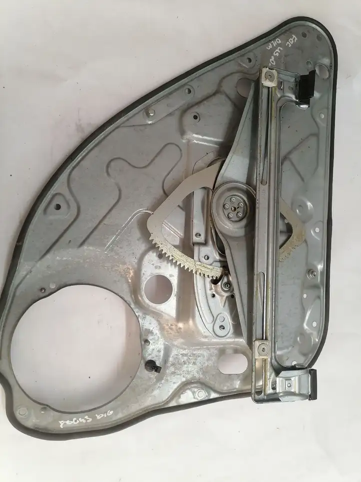 Ford Focus (2005 - 2008) 996986103 Механический стеклоподъемник задней двери — фото 5