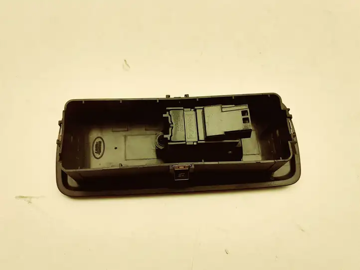 Land Rover Discovery 4 - LR4 (2009 - 2013) AH2214717AB Блок кнопок стеклоподъемников — фото 2