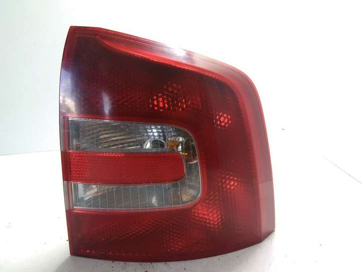 Skoda Octavia Mk2 (1Z) (2004 - 2013)  1Z9945096 Задний фонарь в кузове