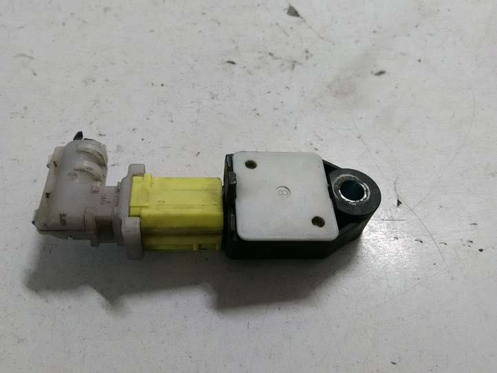 Toyota Auris 150 (2006 - 2012)  8917302050 Датчик удара надувных подушек
