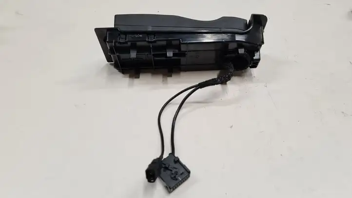 BMW 3 E90 E91 (2005 - 2012) 51167118054 Блок GSM — фото 2