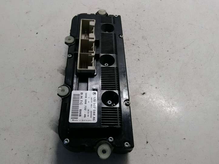 Skoda Octavia Mk2 (1Z) (2004 - 2013)  1Z0907044AC Блок управления кондиционера воздуха / климата/ печки (в салоне)